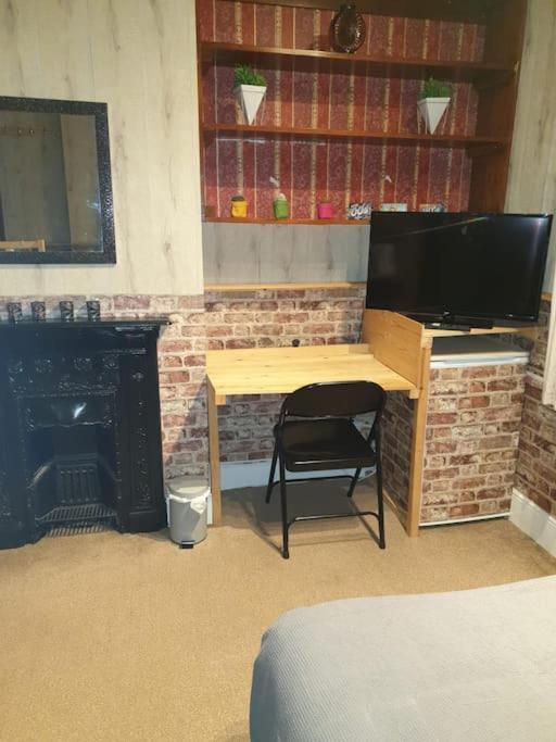 Spacious Bedroom With Private Bathroom. Abbey Wood 外观 照片